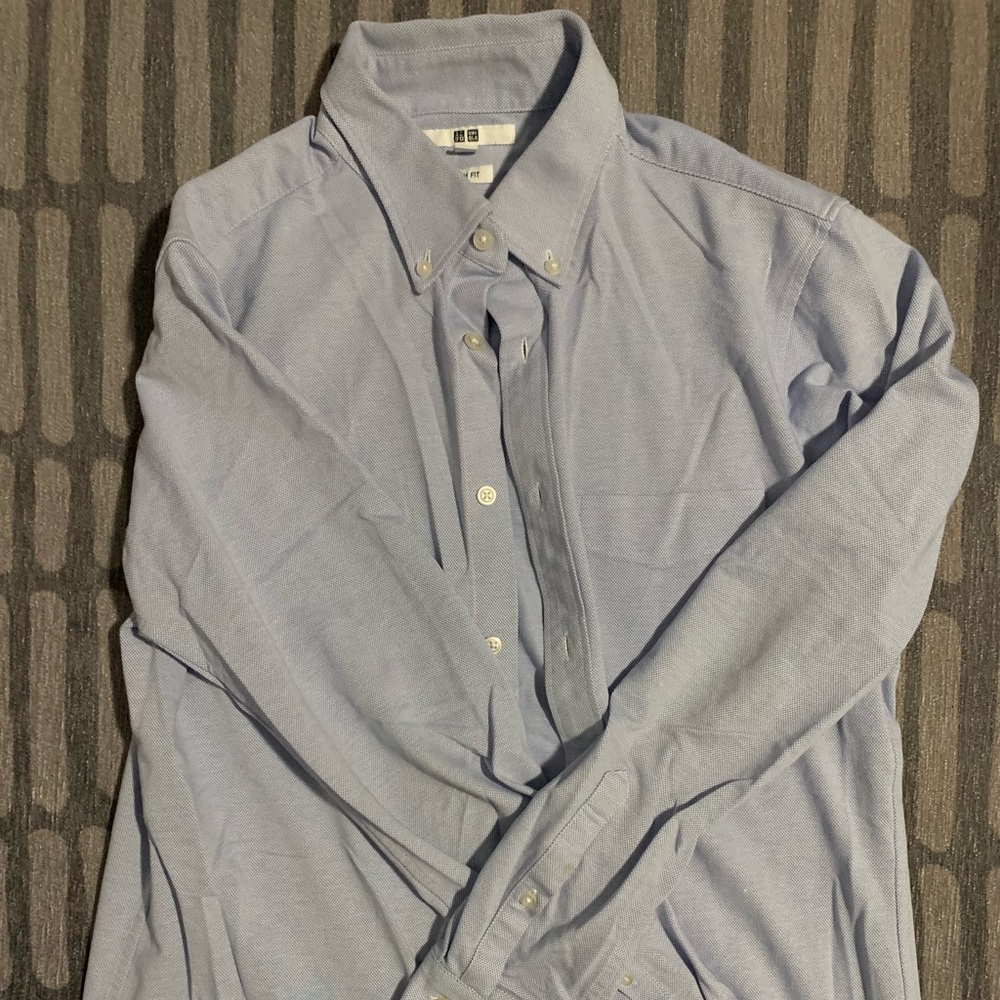 Men’s M slim fit button down shirt